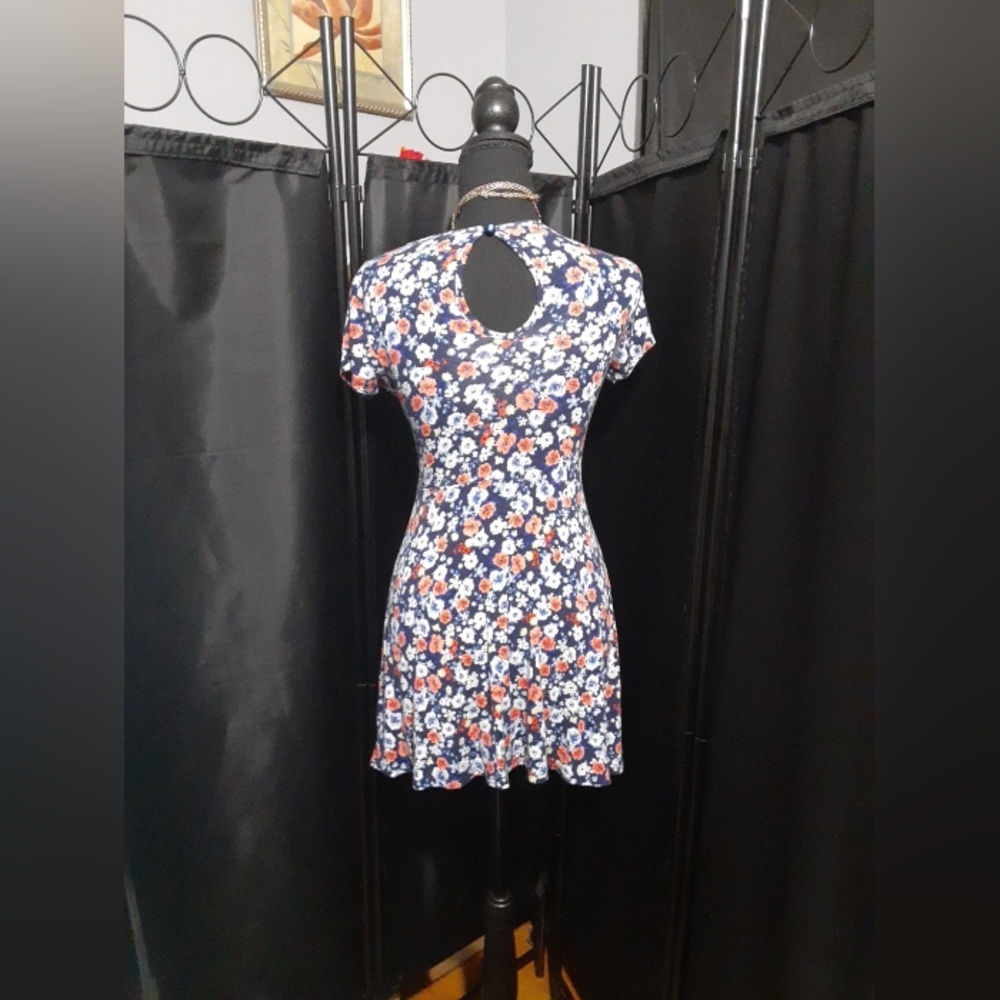 MI Ami Women's Dress Blue Floral Short Fit Flare Size XS Summer Spring - Picture 5 of 8